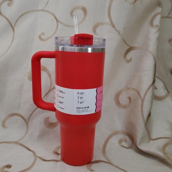 NWT Authentic Valentines Day Release! Stanley Tumbler Limited Edition Target Red - Picture 3 of 9